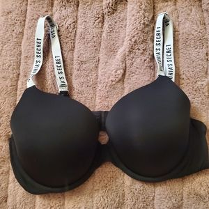 Victoria Secret Wired Bra